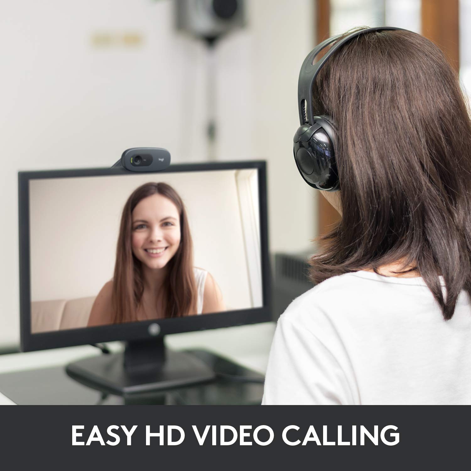 Logitech C270 720p HD Webcam with Built-in Noise Reducing Mic