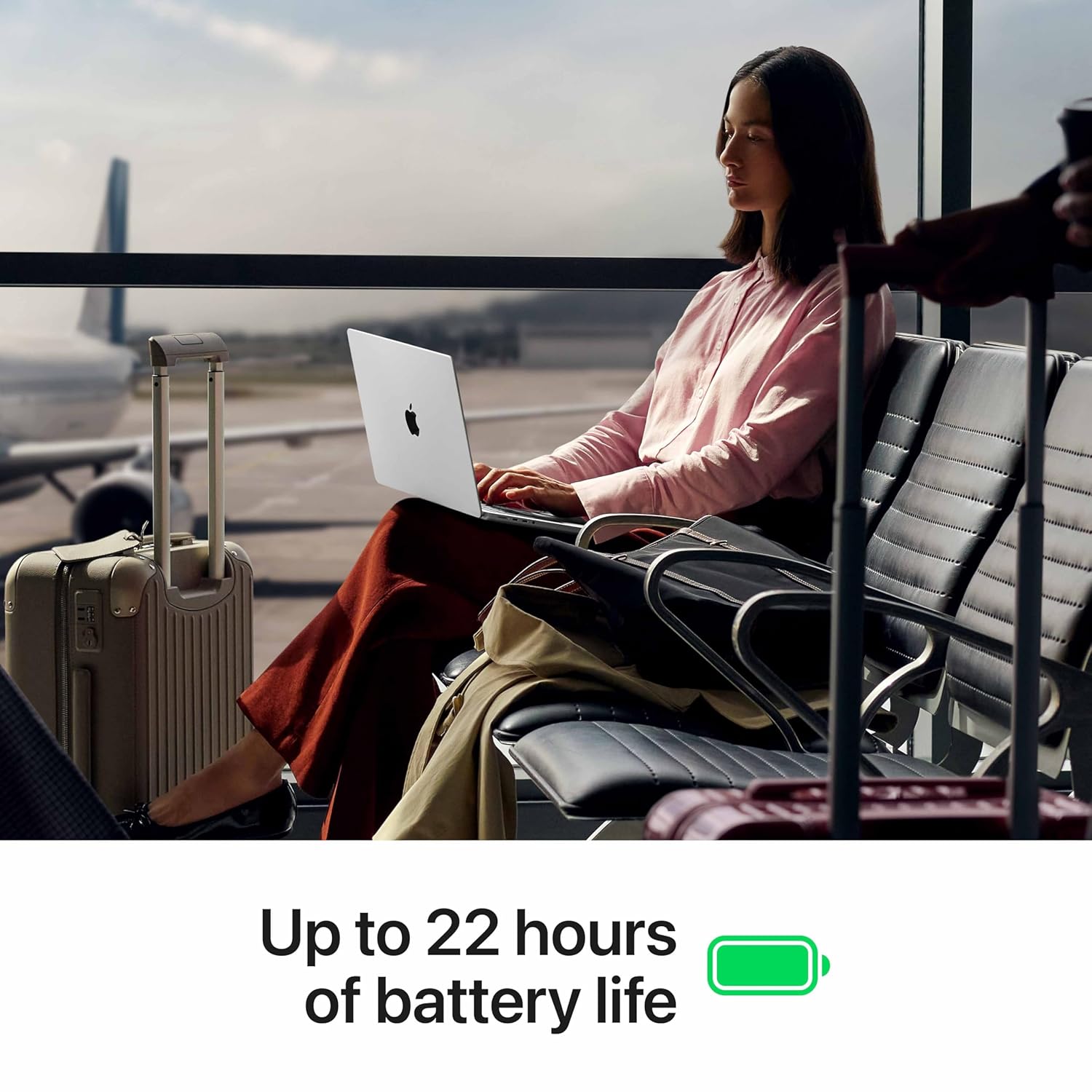 Apple 2026 MacBook Pro Laptop with M5 Pro chip with 15‑core CPU and 16‑core GPU: Built for AI, 35.97 cm (14.2″) Liquid Retina XDR Display, 24GB Unified Memory, 1TB SSD Storage; Silver