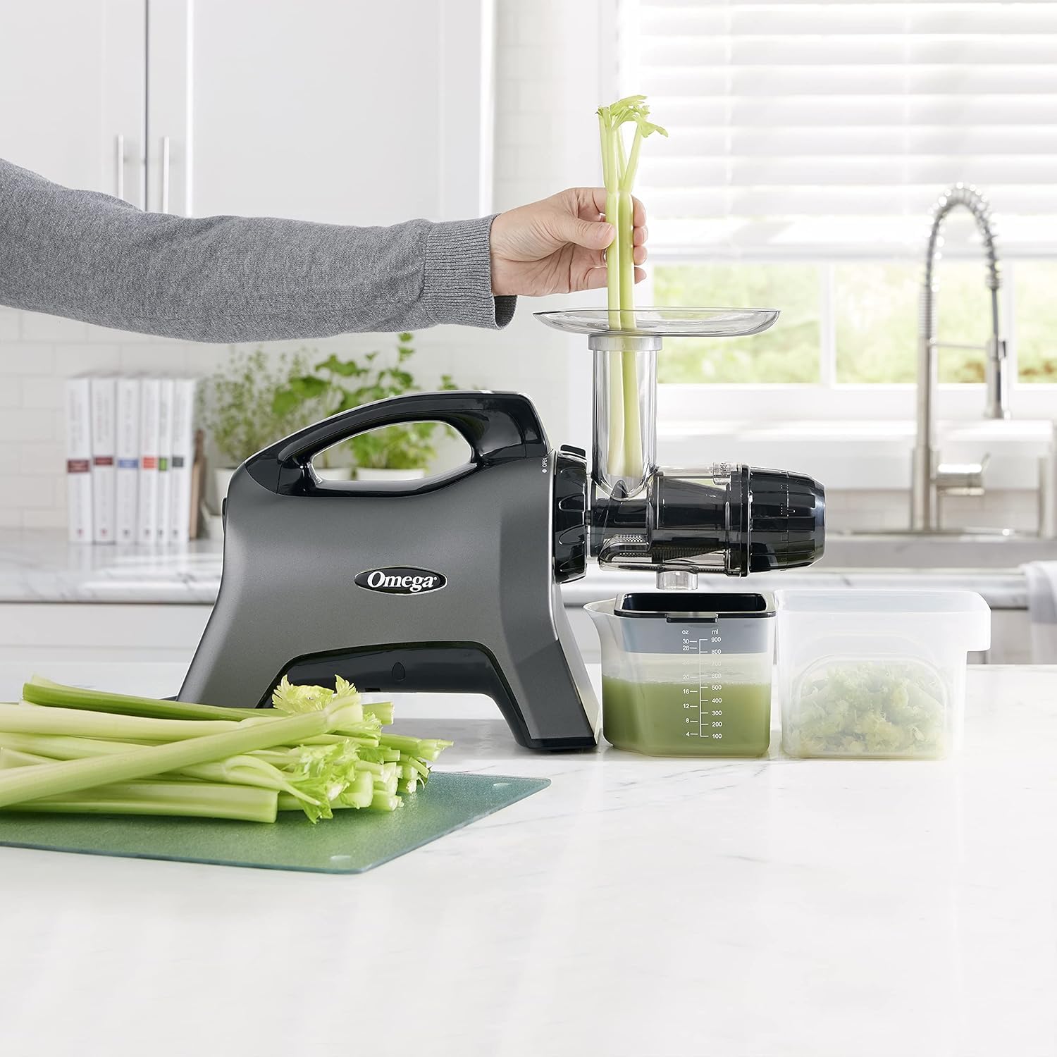 Omega MM1500GYF Celery Juicer and Nutrition System Masticating Juicer, Cold Press Juicer Machine For Celery with Adjustable Dial, 10 years motor warranty, 200-Watt, Grey